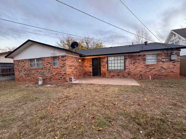 1936 71st Street, Lubbock, TX 79412