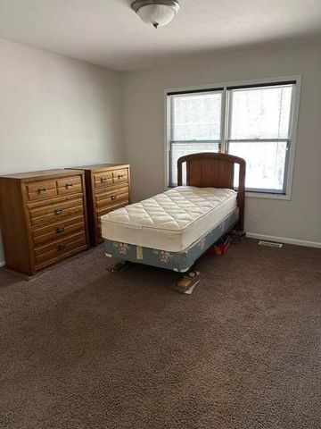 12727 104th, Grand Haven, MI 49417
