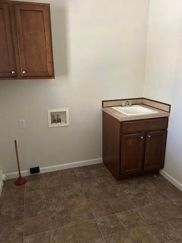 12727 104th, Grand Haven, MI 49417