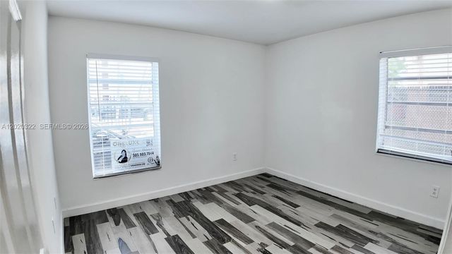 2138 SW 6th St 101, Miami, FL 33135