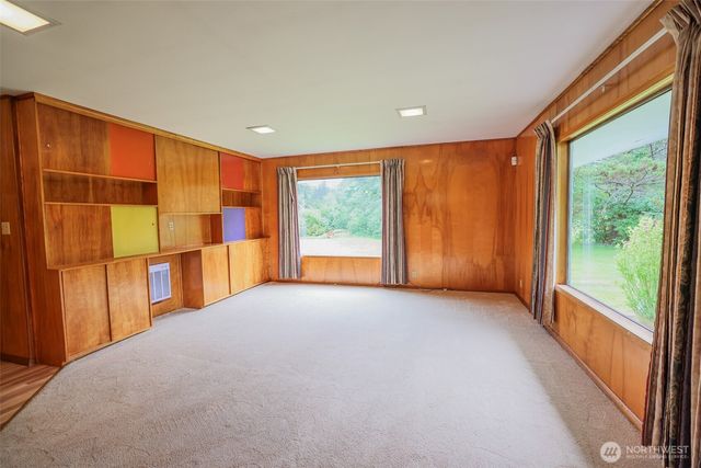 38013 US 2, Sultan, WA 98294