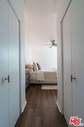 1110 Hacienda Place 207, West Hollywood, CA 90069