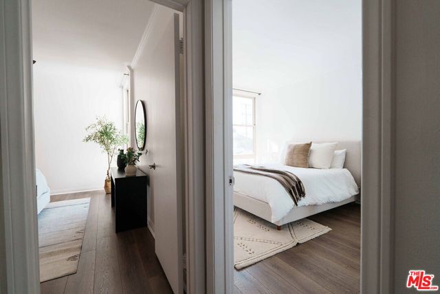 1110 Hacienda Place 207, West Hollywood, CA 90069