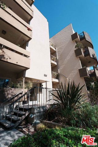 1110 Hacienda Place 207, West Hollywood, CA 90069