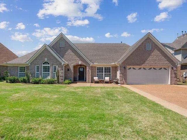70 LEWIS FAIRWAY CIR, Oakland, TN 38060