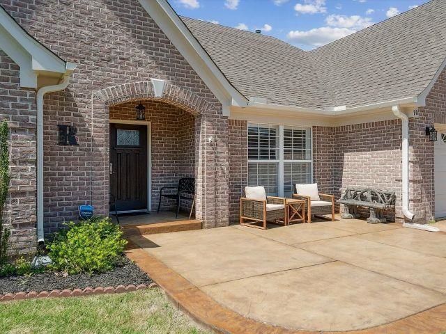 70 LEWIS FAIRWAY CIR, Oakland, TN 38060