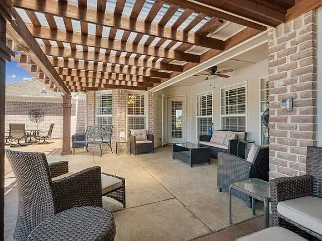 70 LEWIS FAIRWAY CIR, Oakland, TN 38060