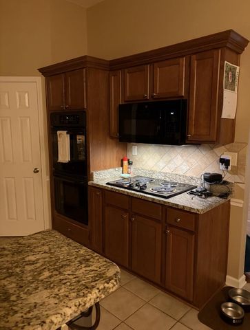 70 LEWIS FAIRWAY CIR, Oakland, TN 38060