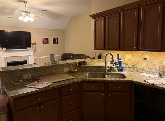 70 LEWIS FAIRWAY CIR, Oakland, TN 38060