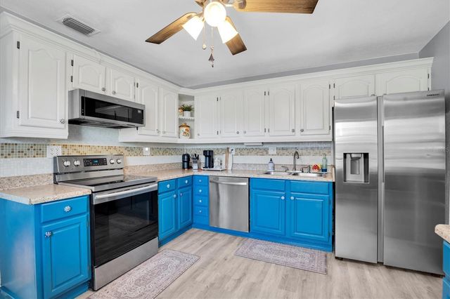 4929 36TH AVENUE N, St Petersburg, FL 33710