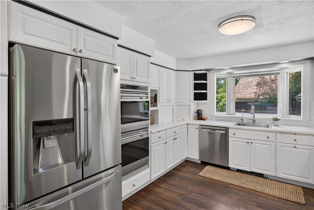 2228 Chatfield Drive, Cleveland Heights, OH 44106