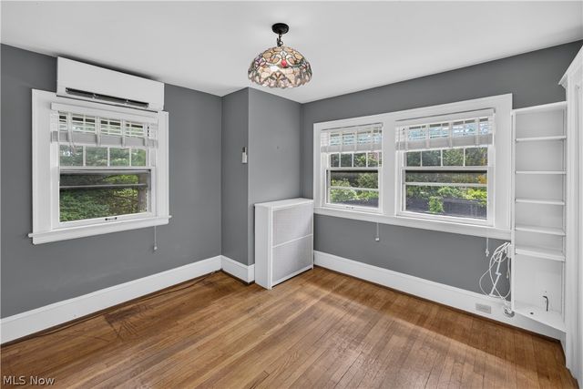 2228 Chatfield Drive, Cleveland Heights, OH 44106