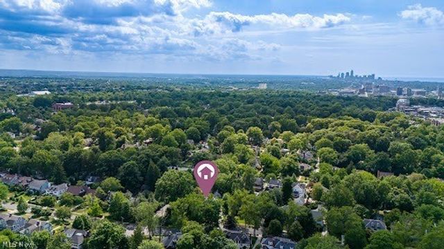 2228 Chatfield Drive, Cleveland Heights, OH 44106
