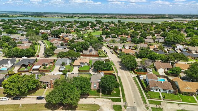4192 N Colony Boulevard, The Colony, TX 75056