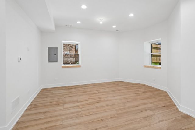 2647 W Walton Street 1, Chicago, IL 60622