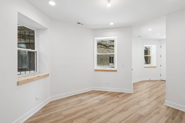2647 W Walton Street 1, Chicago, IL 60622