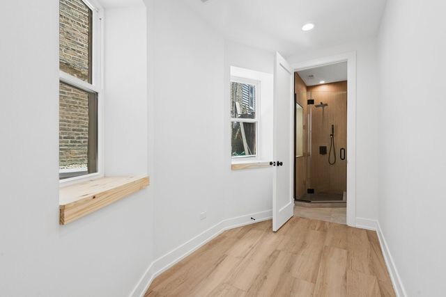 2647 W Walton Street 1, Chicago, IL 60622