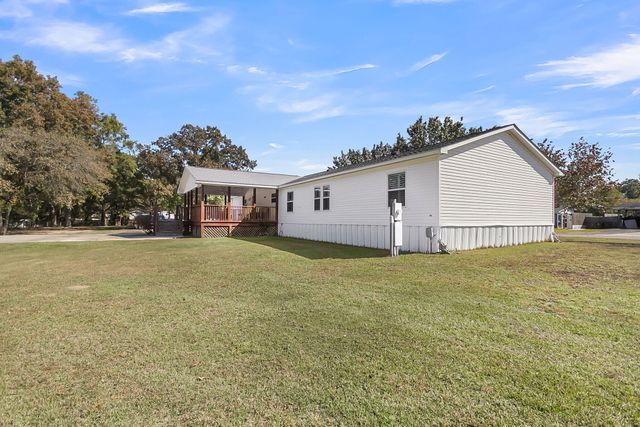 408 Treeline Drive, Moncks Corner, SC 29461