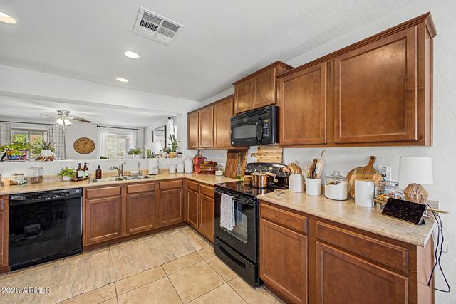 8076 W SONOMA Way, Florence, AZ 85132