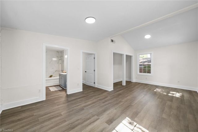 1037 Madison Avenue, Winston-salem, NC 27103