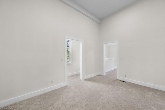 1037 Madison Avenue, Winston-salem, NC 27103