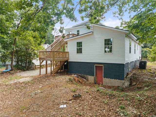 1037 Madison Avenue, Winston-salem, NC 27103