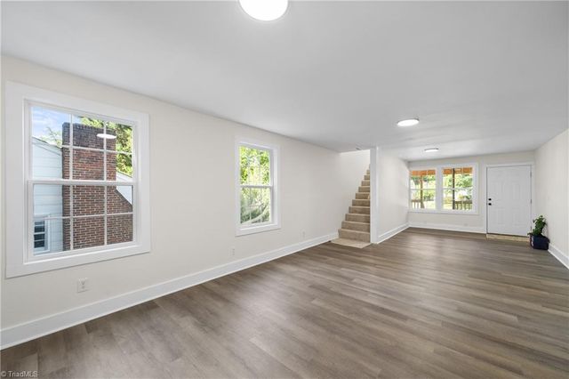 1037 Madison Avenue, Winston-salem, NC 27103