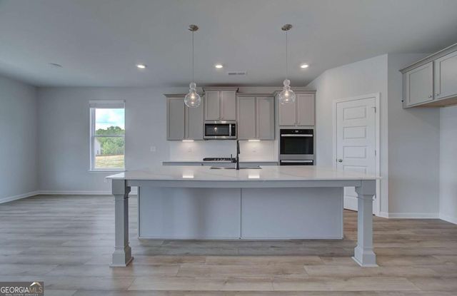 221 Ruthe Cove, Locust Grove, GA 30248