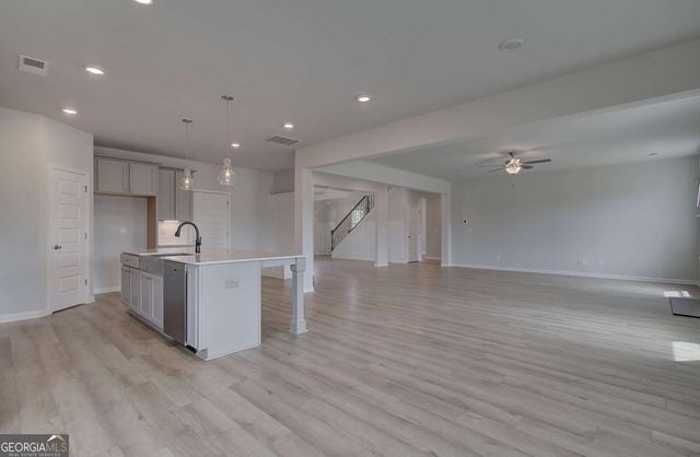 221 Ruthe Cove, Locust Grove, GA 30248