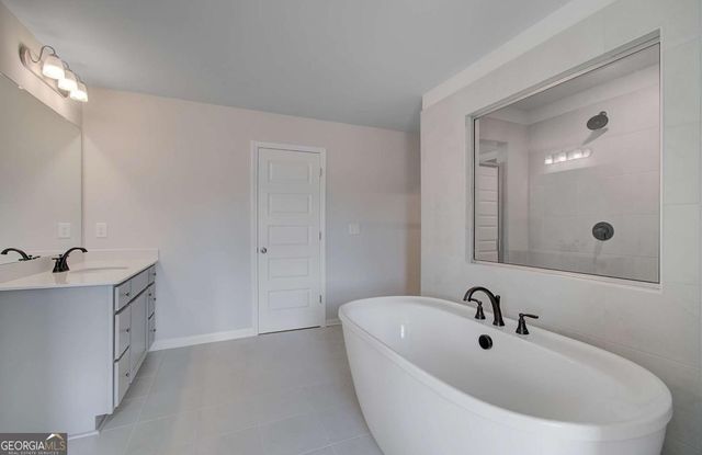 221 Ruthe Cove, Locust Grove, GA 30248