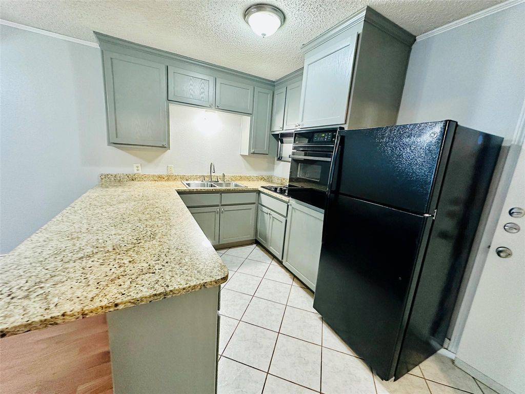 601 W 11th ST 122, Austin, TX 78701