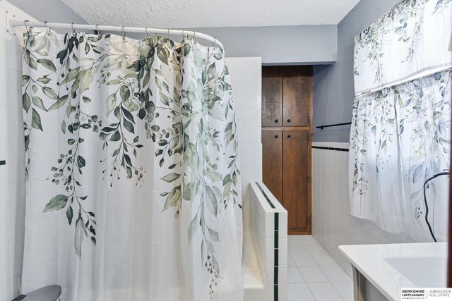 1029 E Military Avenue, Fremont, NE 68025