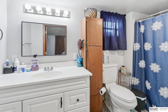 1029 E Military Avenue, Fremont, NE 68025