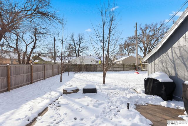 1029 E Military Avenue, Fremont, NE 68025