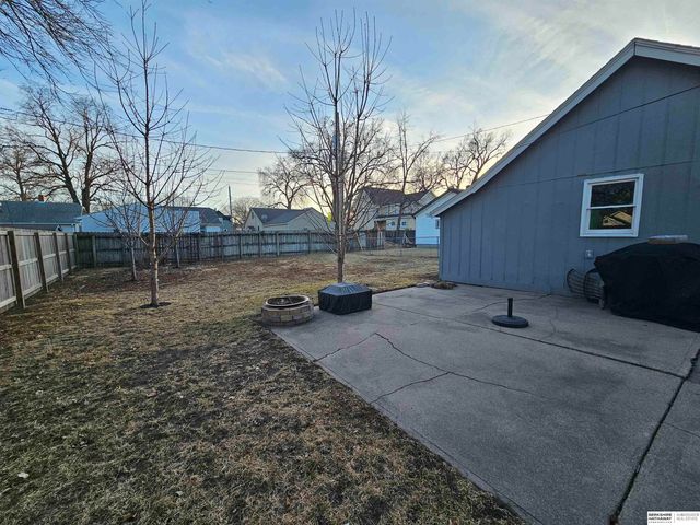 1029 E Military Avenue, Fremont, NE 68025