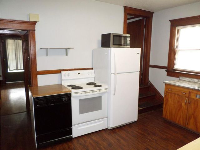 417 N 10th Street, Atchison, KS 66002