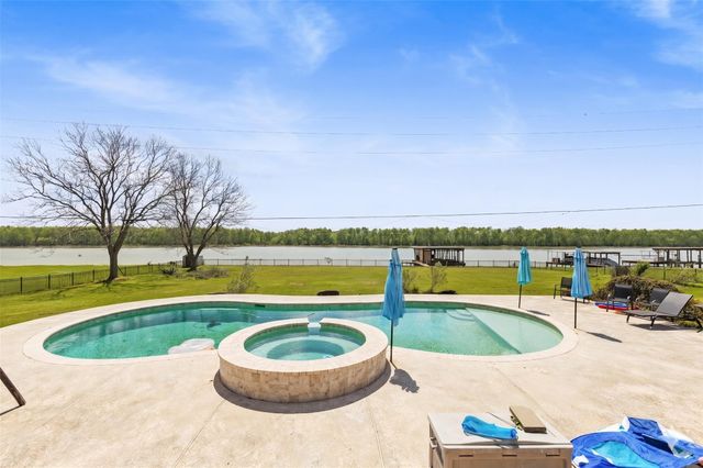 174 Lake Front Drive, Trinity, TX 75862