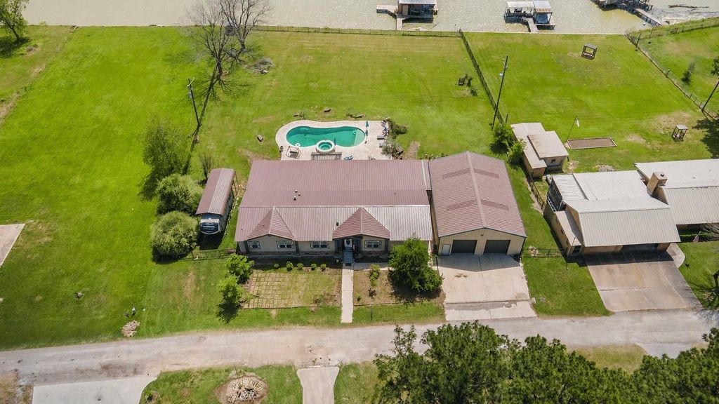 174 Lake Front Drive, Trinity, TX 75862