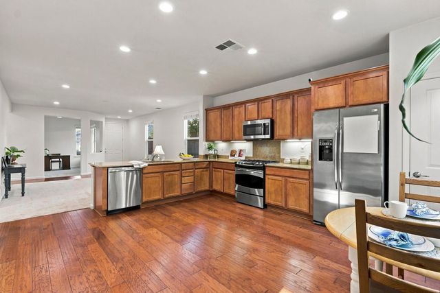 7416 Foxburgh, Elk Grove, CA 95757