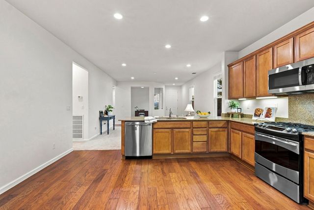 7416 Foxburgh, Elk Grove, CA 95757