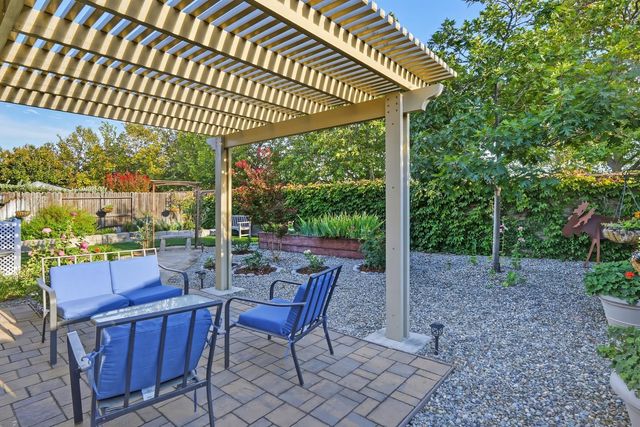 7416 Foxburgh, Elk Grove, CA 95757
