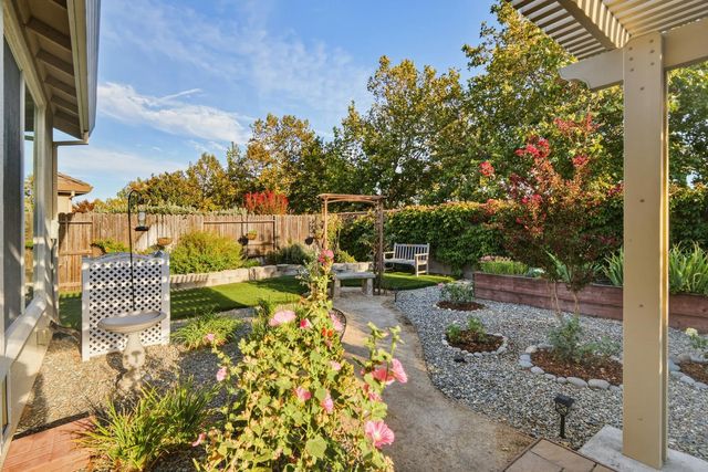 7416 Foxburgh, Elk Grove, CA 95757
