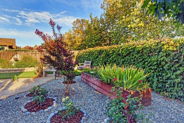 7416 Foxburgh, Elk Grove, CA 95757