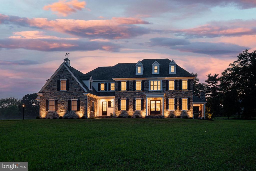 32 OAKLAND RD, West Chester, PA 19382