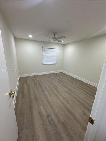 13255 SW 7th Ct 113D, Pembroke Pines, FL 33027