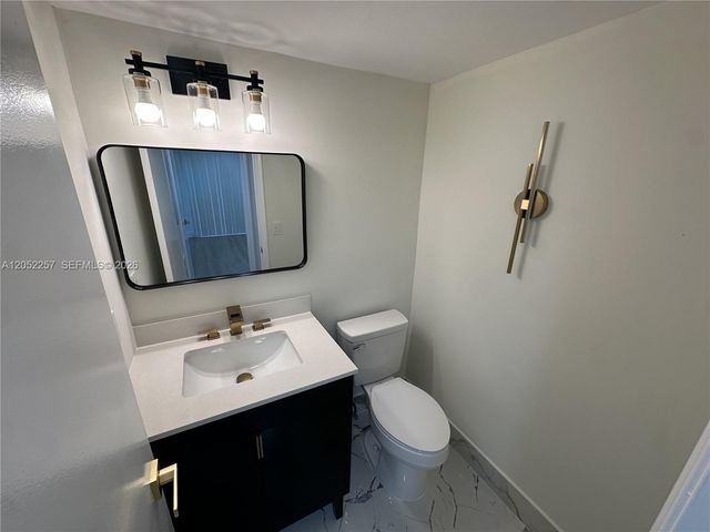 13255 SW 7th Ct 113D, Pembroke Pines, FL 33027