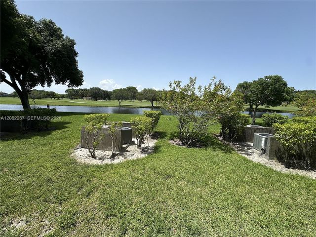 13255 SW 7th Ct 113D, Pembroke Pines, FL 33027