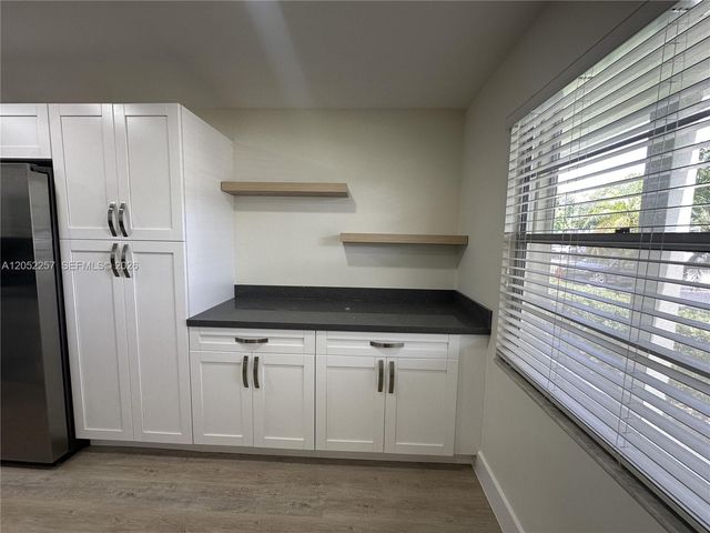13255 SW 7th Ct 113D, Pembroke Pines, FL 33027