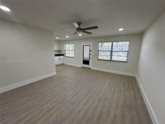 13255 SW 7th Ct 113D, Pembroke Pines, FL 33027