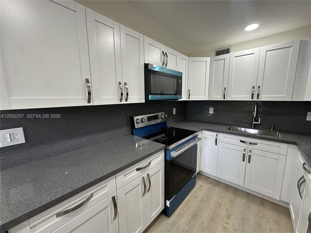13255 SW 7th Ct 113D, Pembroke Pines, FL 33027